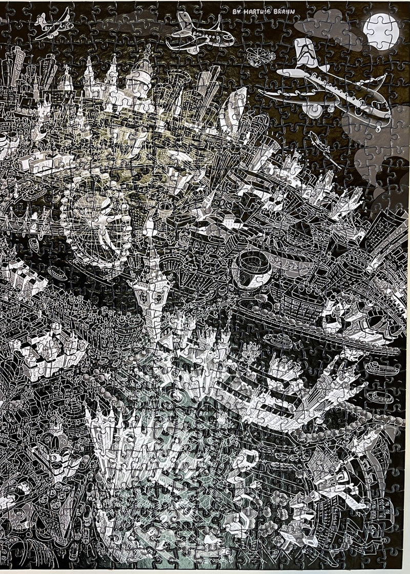 1,000 Piece Jigsaw Puzzle in Tin Box - London Looking East in White on Black
